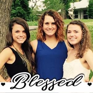 Meet your Posher, April